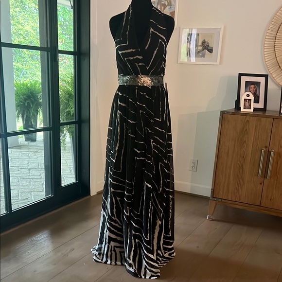 Express Dresses & Skirts - Elegant Black and White Halter Dress